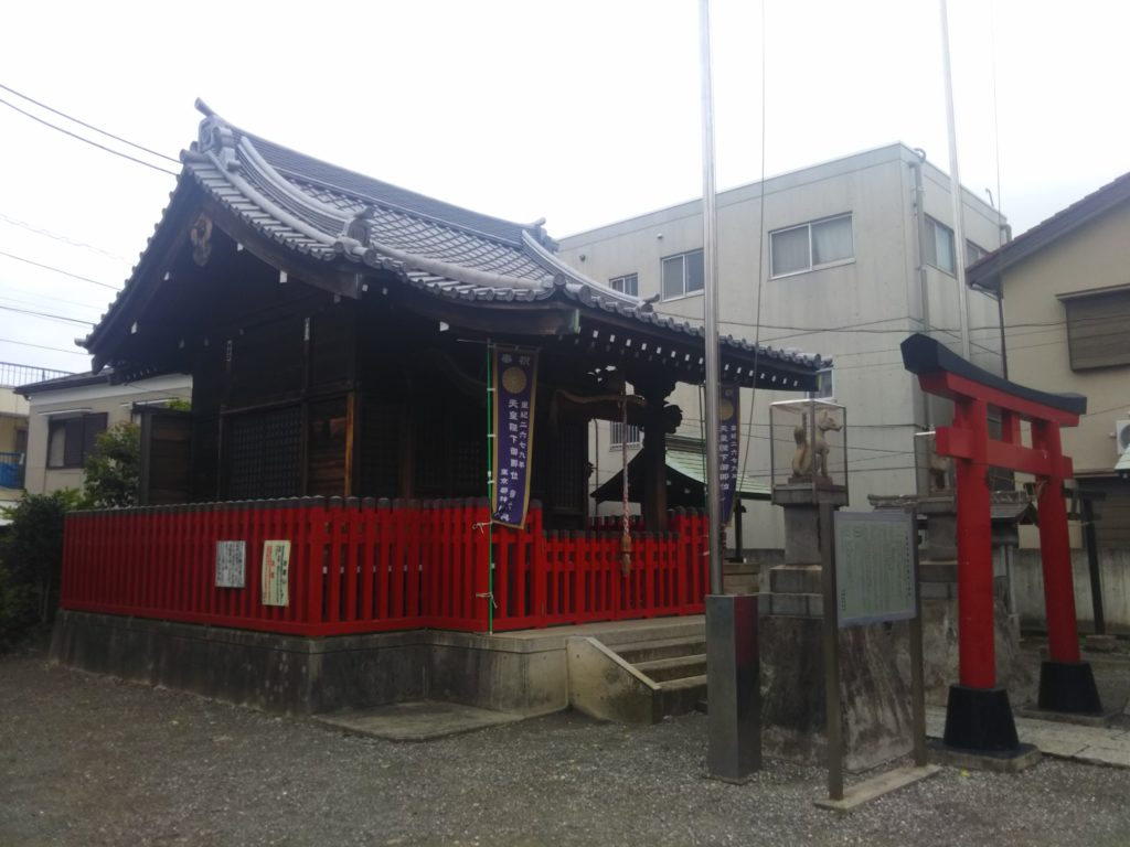 三徳稲荷神社の本殿です。