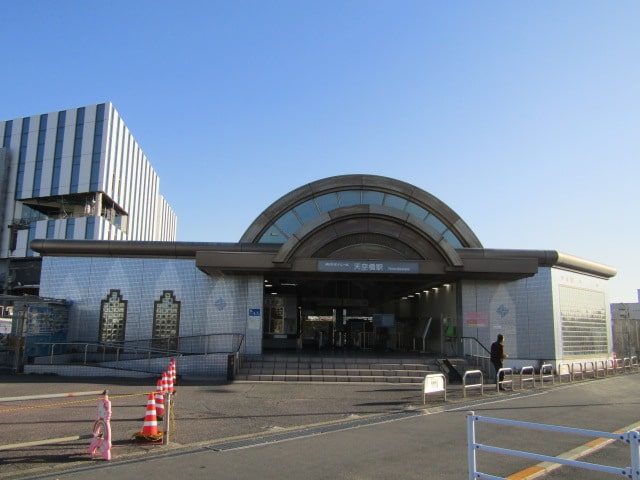 東京モノレールの天空橋駅です。