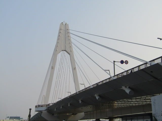 多摩川にかかる大師橋です。
