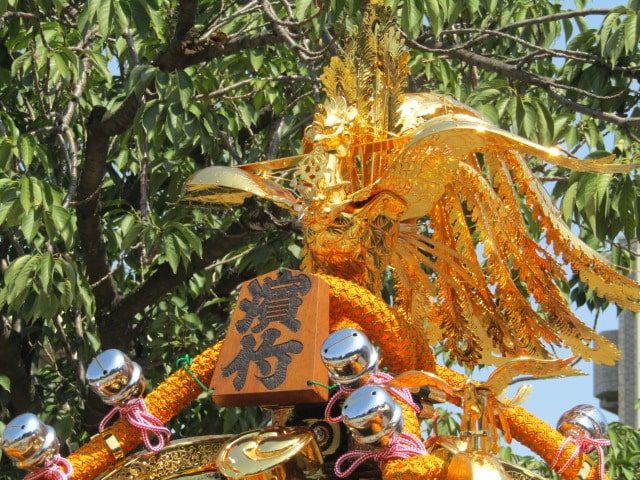 浜竹神社の大人神輿です。