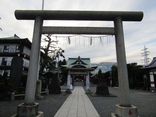 羽田神社の入り口です。