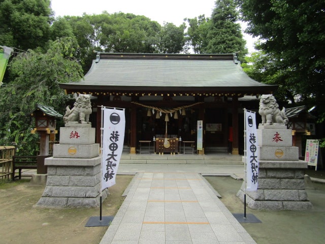 大田区の新田神社の拝殿です。