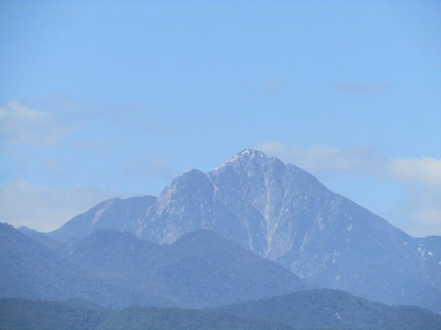 中央道から見た山です。