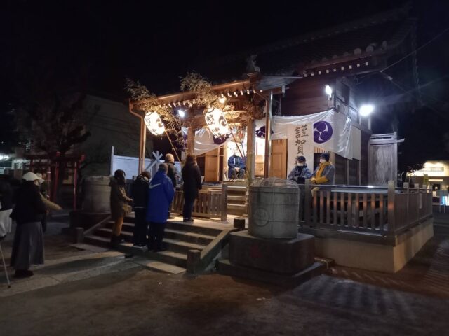 西糀谷の浜竹神社の新年の様子です。
