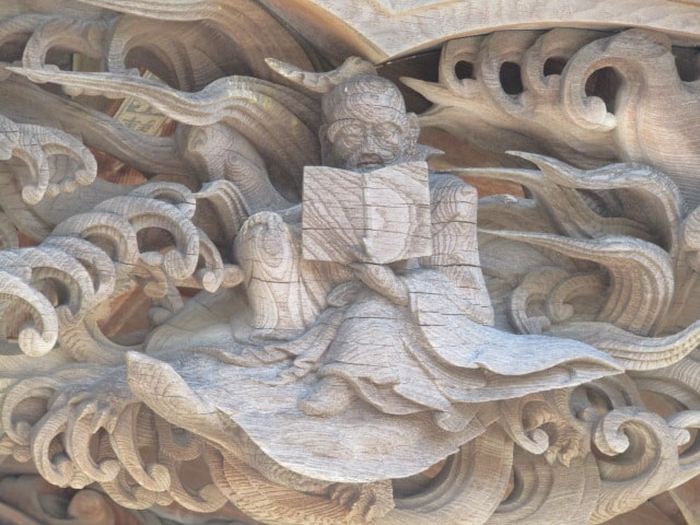 鎌倉の蛭子神社の社殿の彫刻