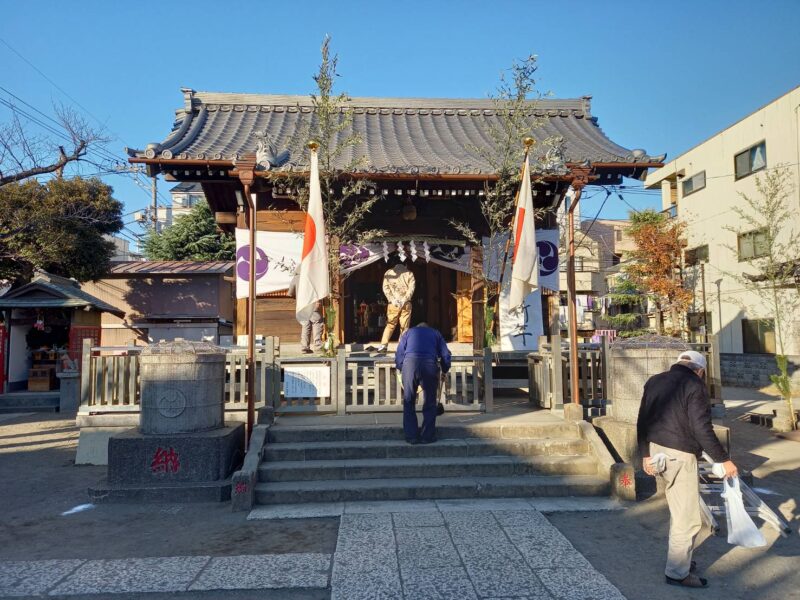 西糀谷の浜竹神社のお正月の準備