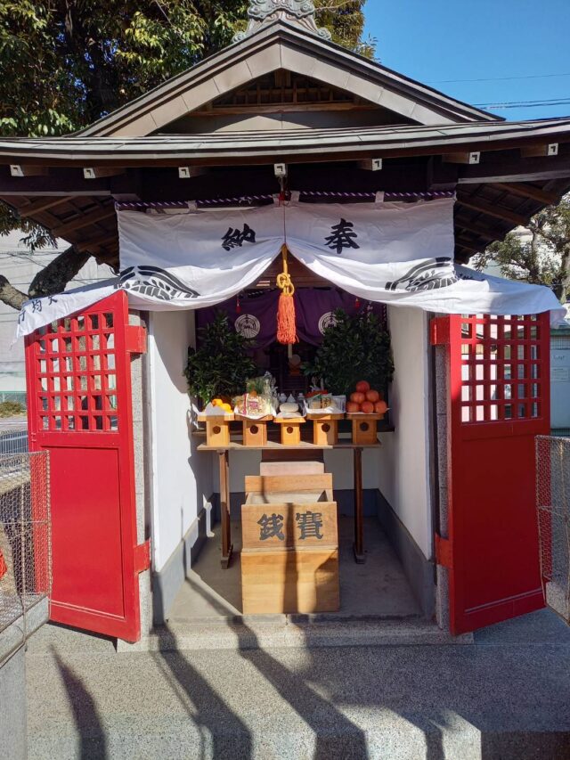 西糀谷の浜竹天祖神社の初午祭の準備のようす