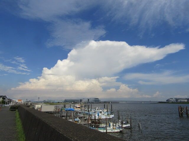 羽田の入道雲